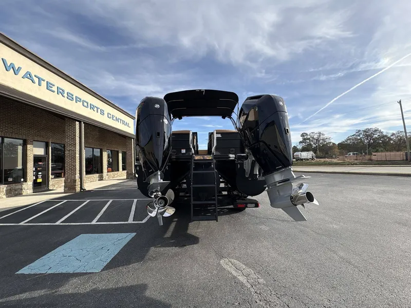 Slide: The Image of Crest Continental Limited 260 SLC Twin 2026 - 8