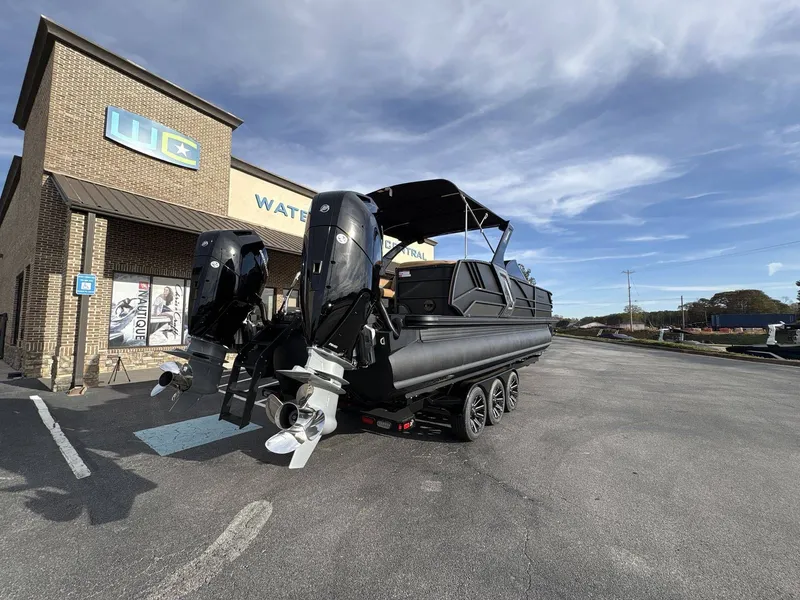 Slide: The Image of Crest Continental Limited 260 SLC Twin 2026 - 9