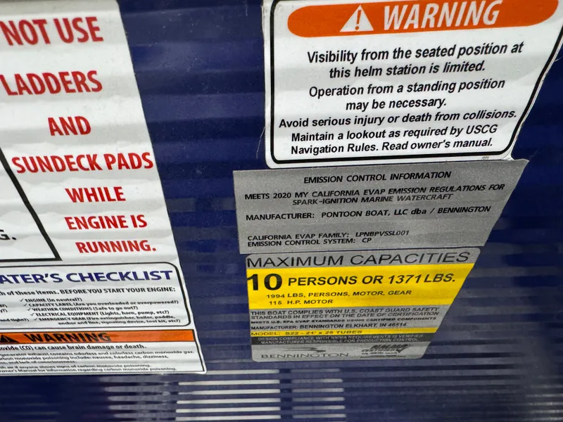 Slide: The Image of Bennington 22 SX Pontoon 2021 - 41