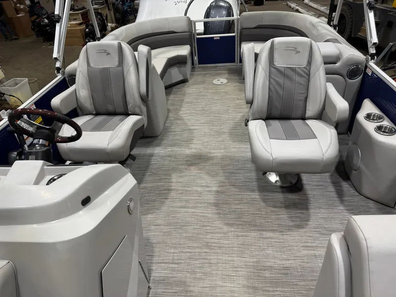 Slide: The Image of Bennington 22 SX Pontoon 2021 - 5