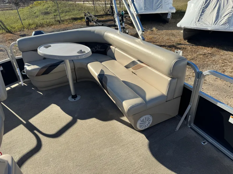 Slide: The Image of SunChaser Oasis 820 Pontoon 2012 - 26