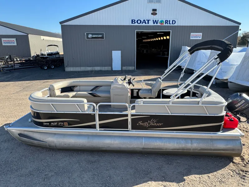 Slide: The Image of SunChaser Oasis 820 Pontoon 2012 - 3