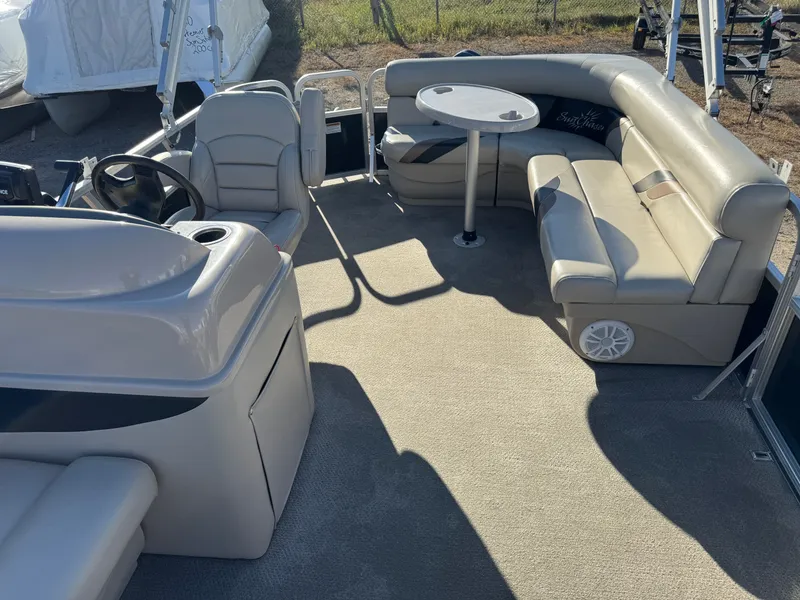 Slide: The Image of SunChaser Oasis 820 Pontoon 2012 - 4