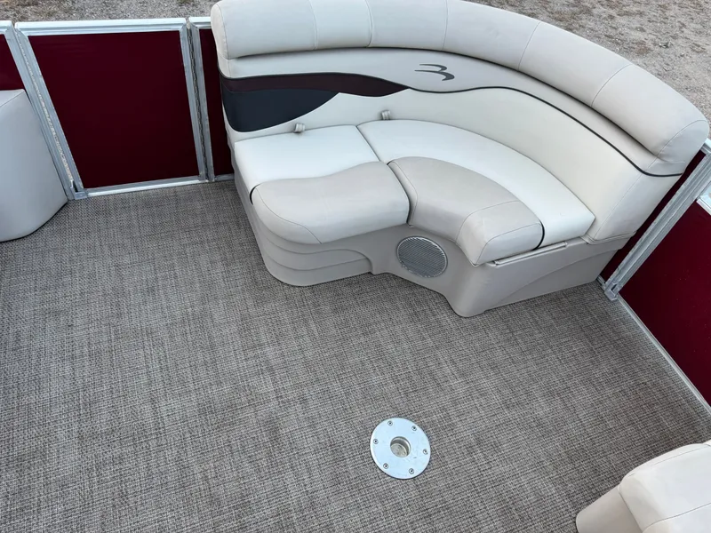 Slide: The Image of Bennington 21 SX Pontoon 2019 - 13