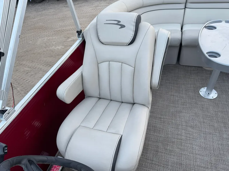 Slide: The Image of Bennington 21 SX Pontoon 2019 - 19