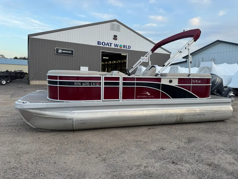 Slide: The Image of Bennington 21 SX Pontoon 2019 - 45