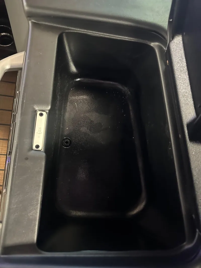 Slide: The Image of Manitou LX 23 Rear Facing X-treme Windshield (RFXW) Duel 2024 - 21