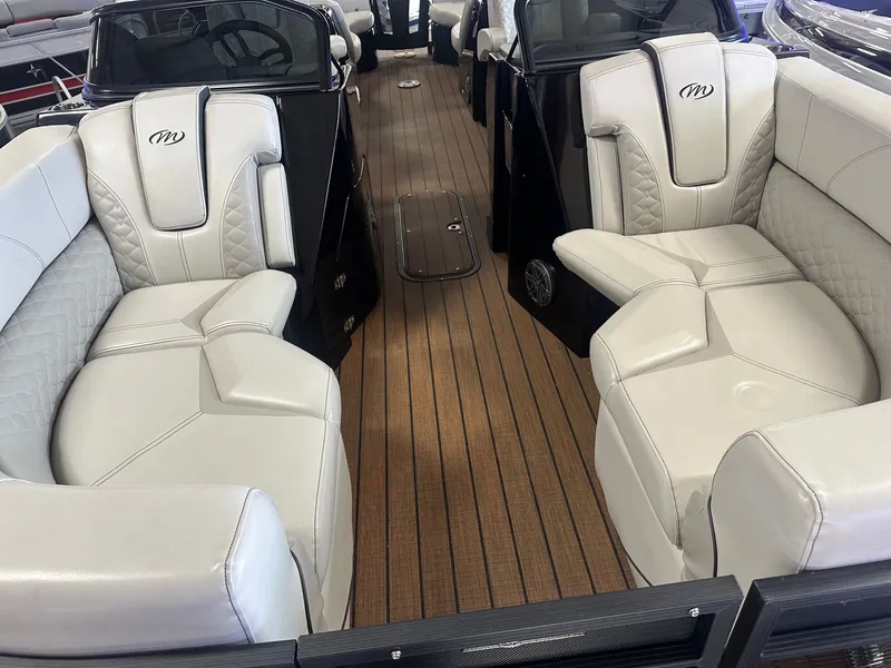 Slide: The Image of Manitou LX 23 Rear Facing X-treme Windshield (RFXW) Duel 2024 - 22