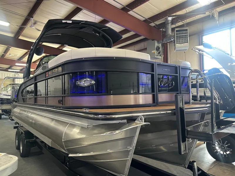 Slide: The Image of Manitou LX 23 Rear Facing X-treme Windshield (RFXW) Duel 2024 - 23