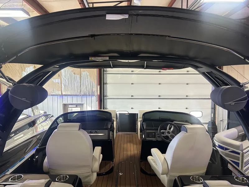 Slide: The Image of Manitou LX 23 Rear Facing X-treme Windshield (RFXW) Duel 2024 - 8