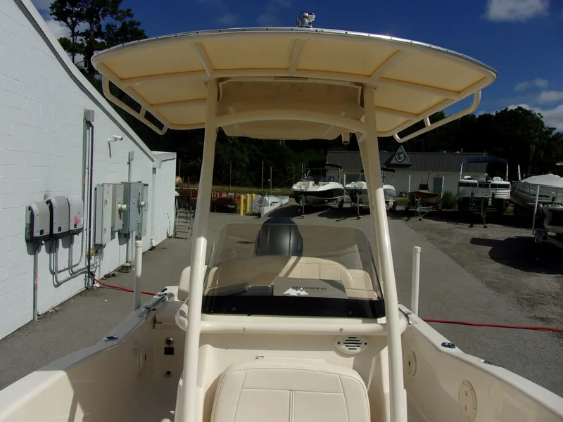 Slide: The Image of Grady-White 191 CE 2016 - 12