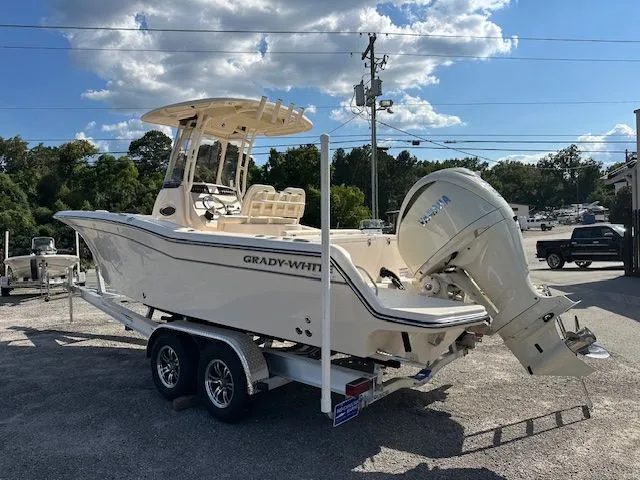 Slide: The Image of Grady-White Fisherman 236 2025 - 17