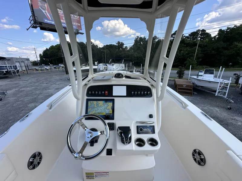 Slide: The Image of Grady-White Fisherman 236 2025 - 20