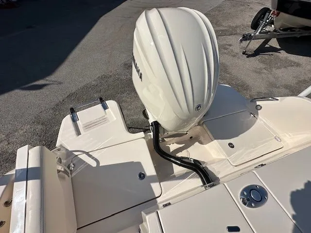 Slide: The Image of Grady-White Fisherman 236 2025 - 7