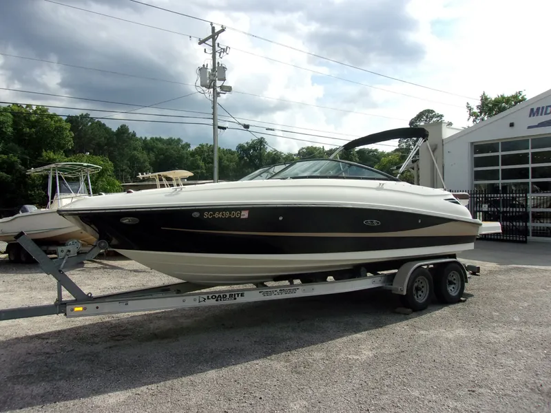 Slide: The Image of Sea Ray SDX 240 2017 - 17