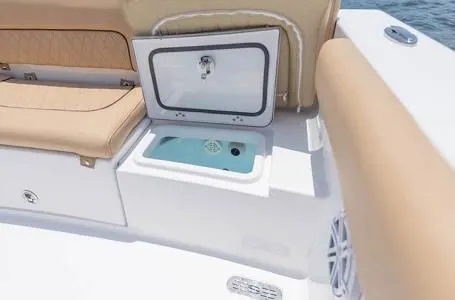 Slide: The Image of Sportsman Heritage 241 Center Console 2019 - 7