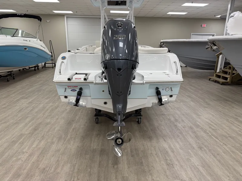 Slide: The Image of Sea Hunt Ultra 229 2026 - 8