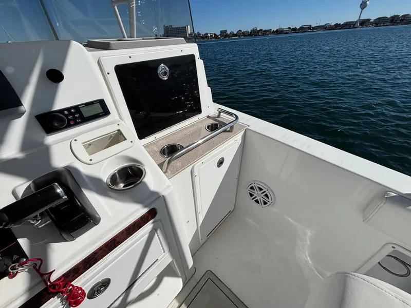 Slide: The Image of Sea Hunt Edge 24 2012 - 40