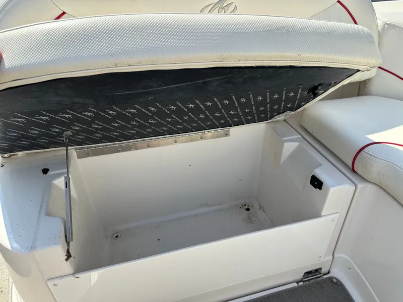 Slide: The Image of Monterey 268SS Super Sport 2004 - 12