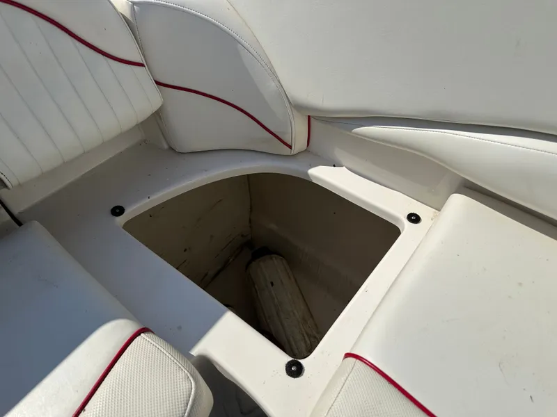 Slide: The Image of Monterey 268SS Super Sport 2004 - 13