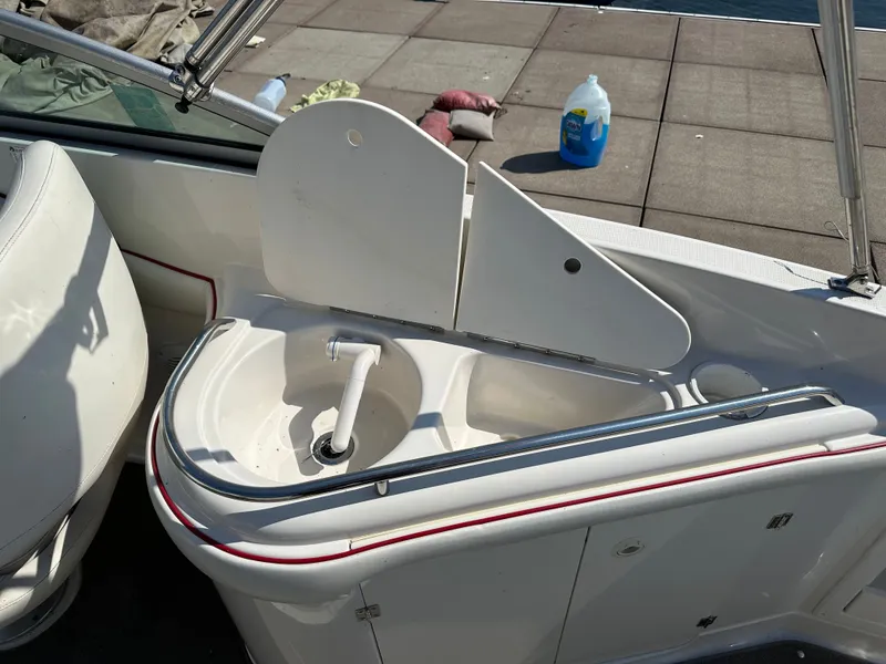 Slide: The Image of Monterey 268SS Super Sport 2004 - 16