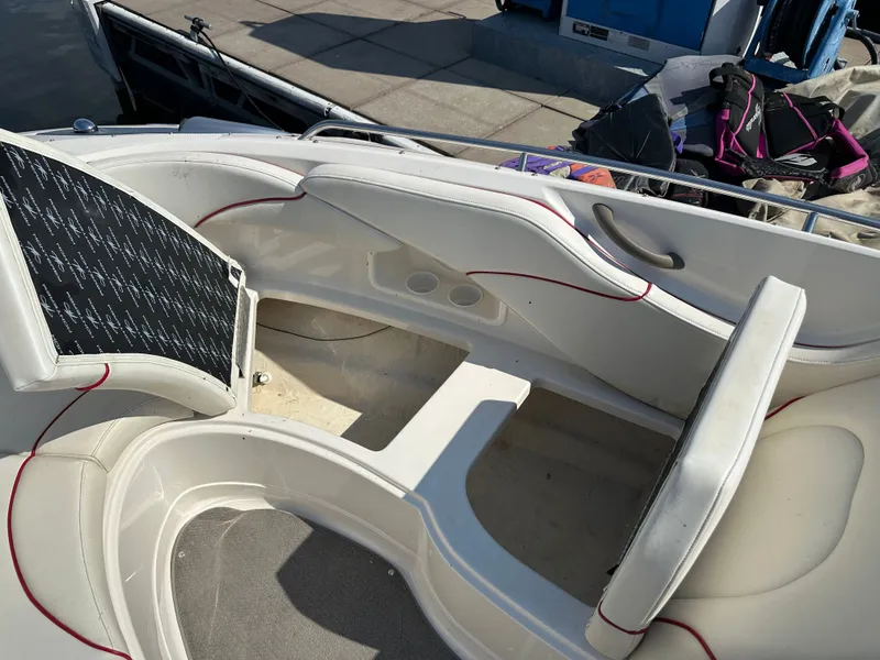 Slide: The Image of Monterey 268SS Super Sport 2004 - 30