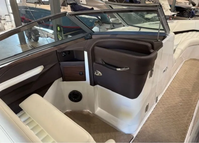 Slide: The Image of Cobalt R7 2015 - 10