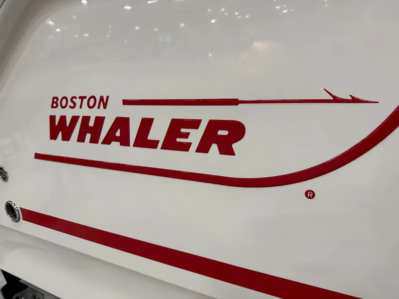 Slide: The Image of Boston Whaler 280 Outrage 2026 - 44