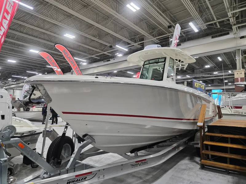 Slide: The Image of Boston Whaler 280 Outrage 2026 - 5