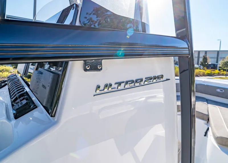 Slide: The Image of Sea Hunt Ultra 219 2026 - 18