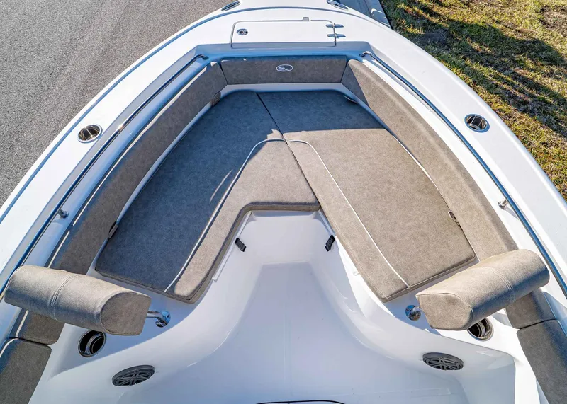 Slide: The Image of Sea Hunt Ultra 219 2026 - 24