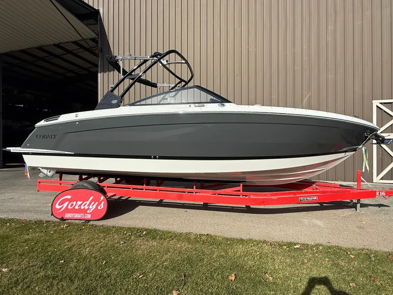 The Image of Cobalt R8 2026 - 1