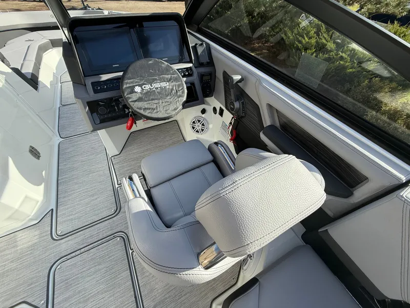 Slide: The Image of Cobalt R8 2026 - 741