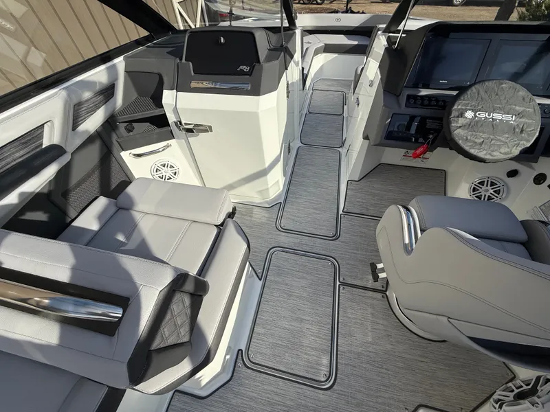 Slide: The Image of Cobalt R8 2026 - 883