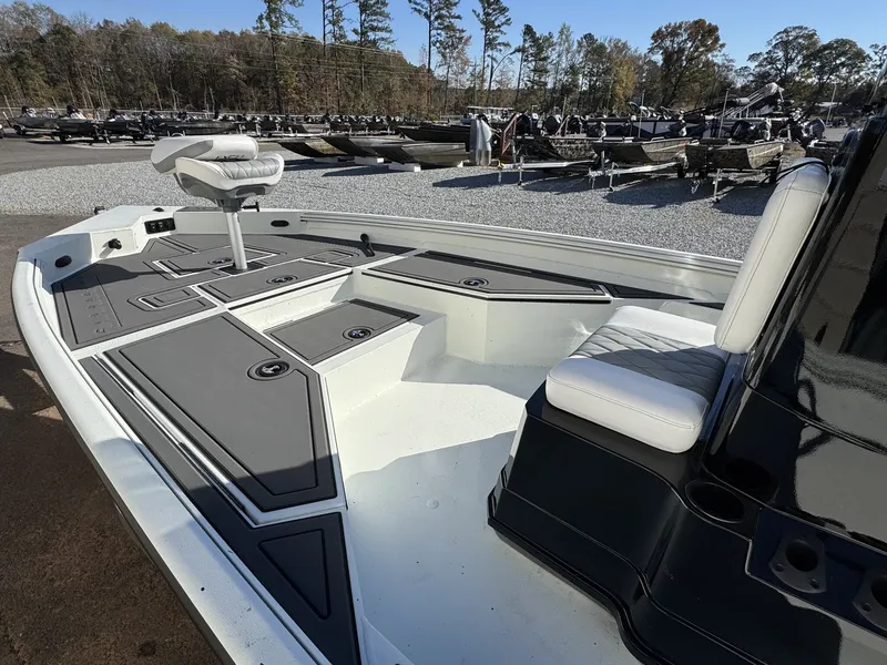 Slide: The Image of Excel 220 Bay Pro Elite 2026 - 6