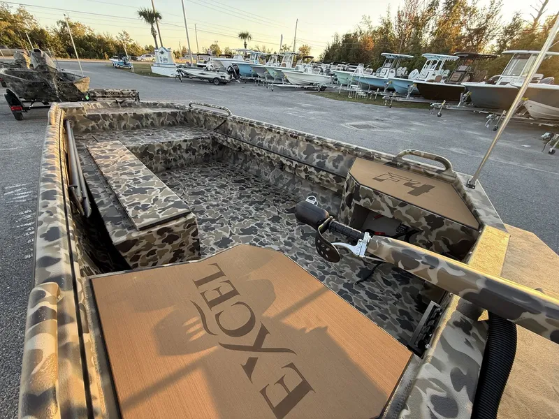 Slide: The Image of Excel 1754 Shallow Water F4 Pro 2026 - 5