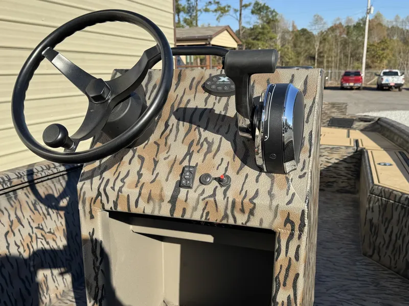 Slide: The Image of Xpress Bayou Series 180CC 2026 - 5