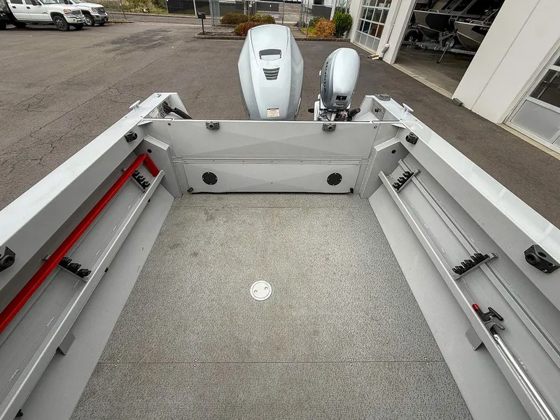 Slide: The Image of Hewescraft 200 ProV 2012 - 17