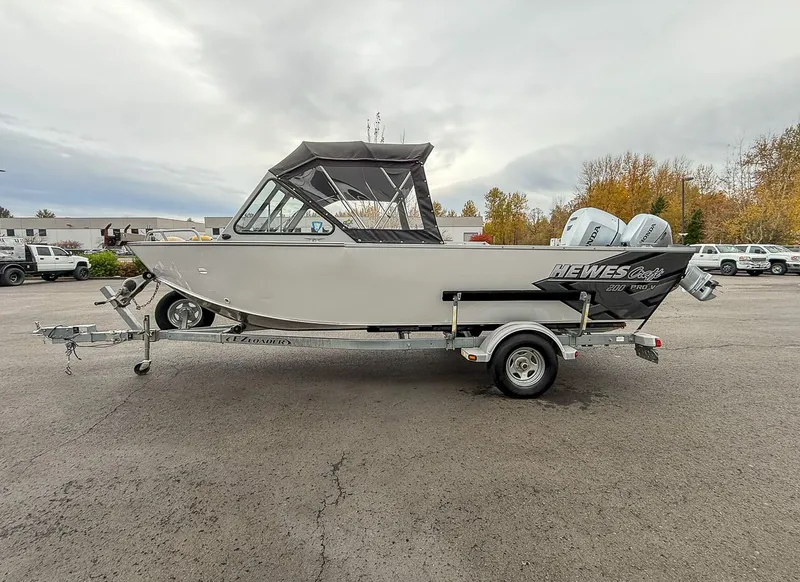 Slide: The Image of Hewescraft 200 ProV 2012 - 6