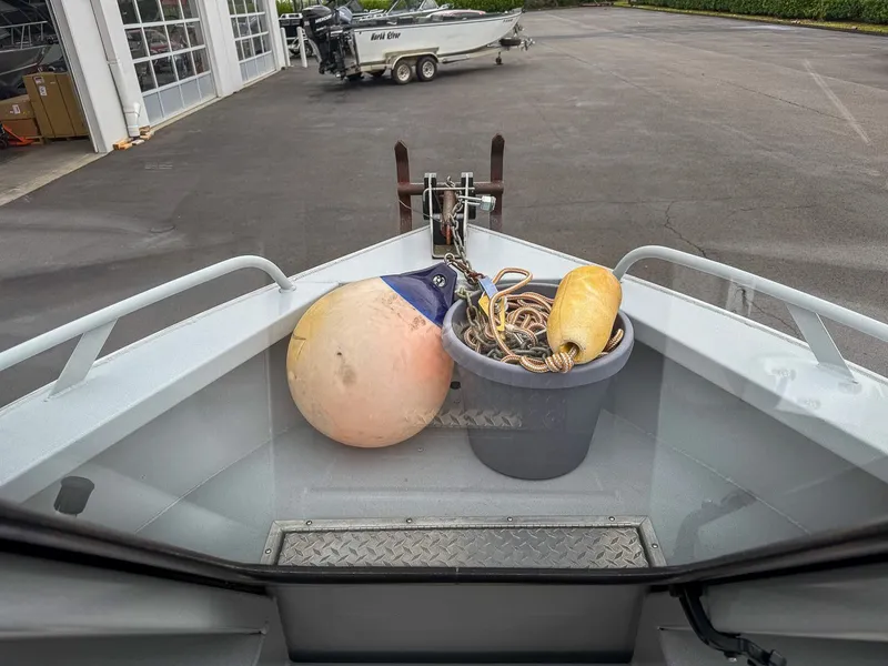 Slide: The Image of Hewescraft 200 ProV 2012 - 9