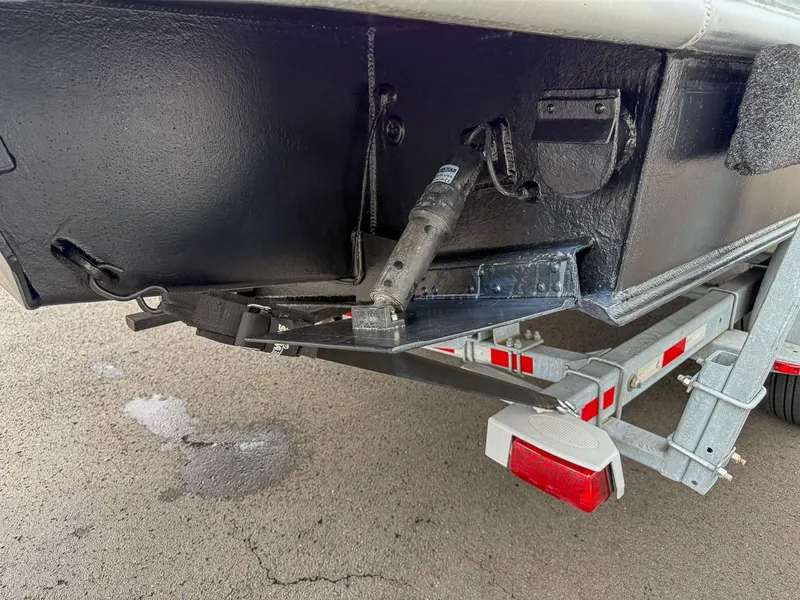 Slide: The Image of Hewescraft 250 Alaskan 2021 - 27