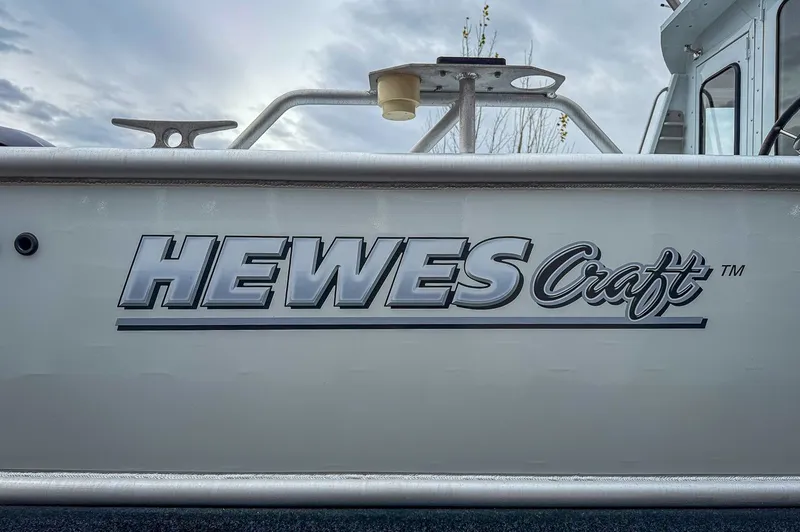 Slide: The Image of Hewescraft 250 Alaskan 2021 - 28