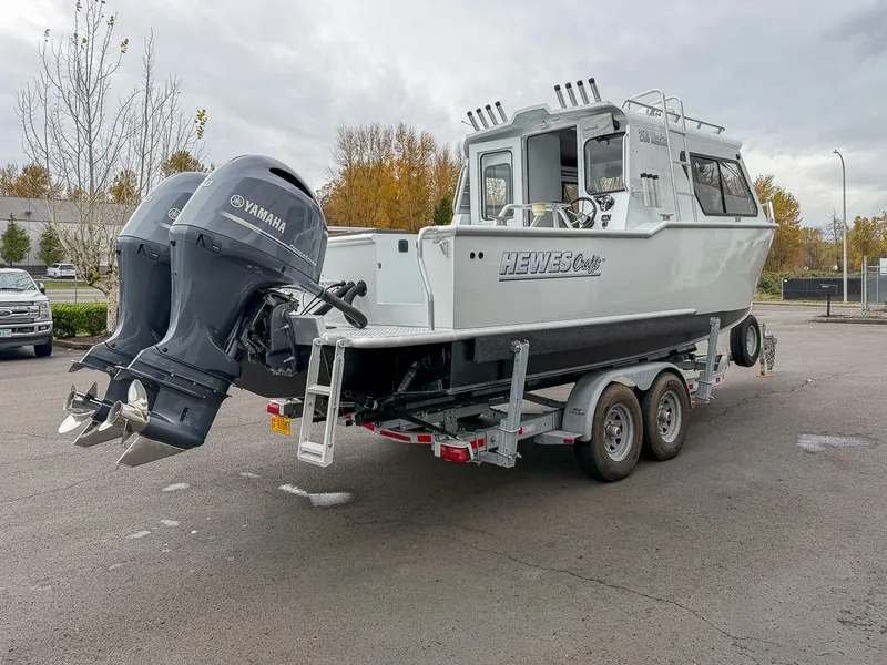 Slide: The Image of Hewescraft 250 Alaskan 2021 - 6