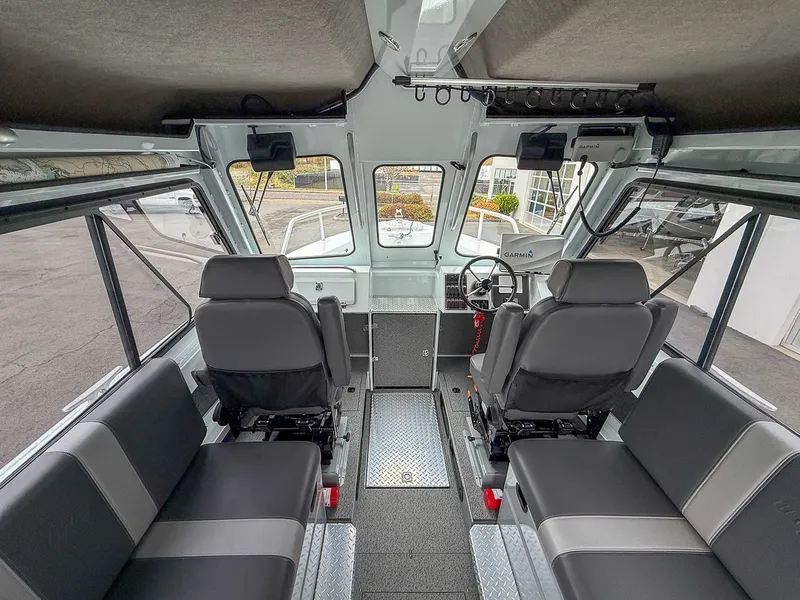 Slide: The Image of Hewescraft 250 Alaskan 2021 - 9