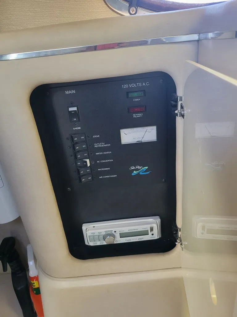 Slide: The Image of Sea Ray 270 Sundancer 1997 - 10