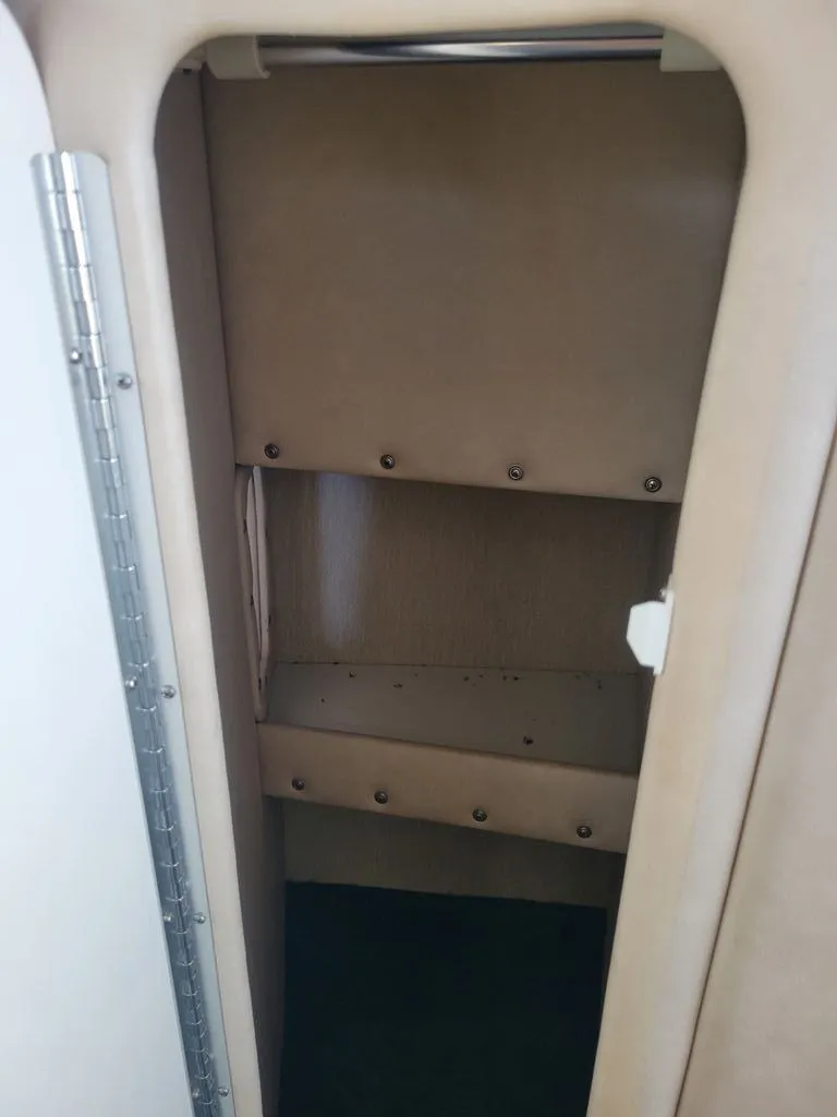 Slide: The Image of Sea Ray 270 Sundancer 1997 - 6