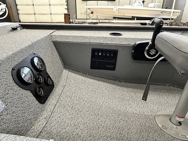 Slide: The Image of War Eagle 754VS Stick Steer 2026 - 3