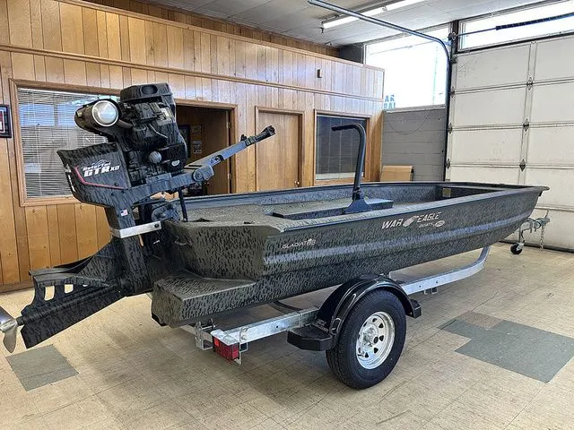 Slide: The Image of War Eagle 750 Gladiator Mud Boat 2026 - 9