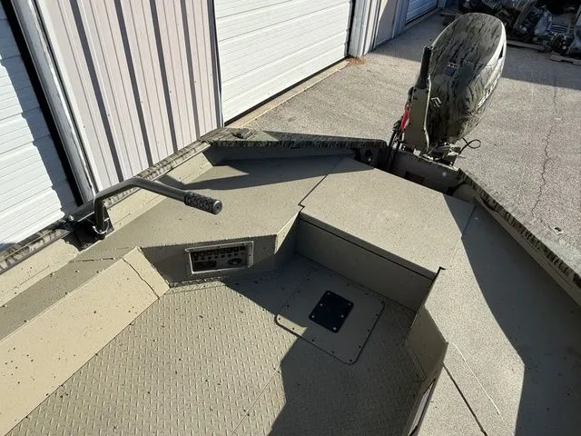 Slide: The Image of SeaArk 1960 Slayer X Pro 2026 - 15