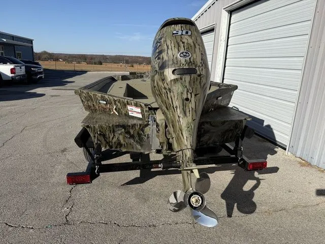 Slide: The Image of SeaArk 1960 Slayer X Pro 2026 - 5